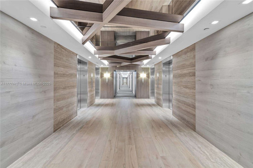 Alquiler Departamento Miami Beach 2 Amb/ Playa Y Cochera Roney Palace / 1 Hotel Complejo 5 Estrellas. 3 Piscinas, Jacuzzi, Acceso Directo A La Playa 5 Cuadras De Lincoln Road. 2301 Collins Ave.