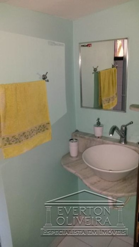 Sobrado - Jardim Siesta - Ref: 8234 - V-8234