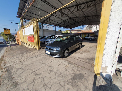 Imagem 1 de 6 de Volkswagen Voyage 1.6 8v City Flex 2014