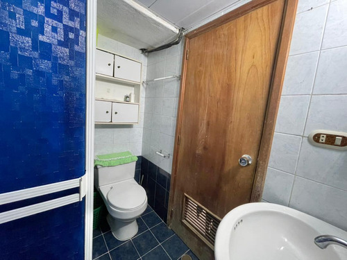 Se Vende Apto De 2 Habitaciones De 68 M2 ,lechería, Playa Lido