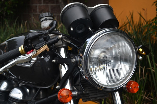 Imagen 8 de 15 de Flamante Triumph Thruxton 900 Emplacada Muy Llamativa