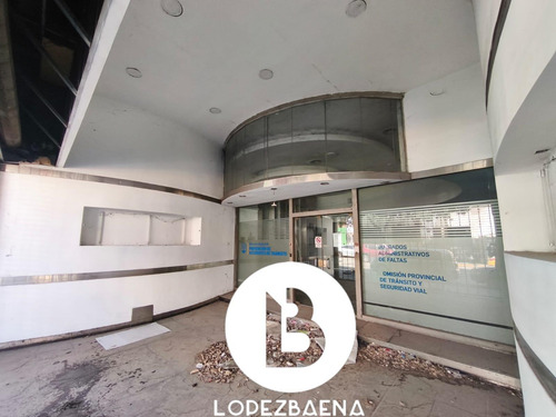 Oficina Comercial Zona Centro De La Ciudad De Córdoba - Facil Acceso Por Arteria Principal.!