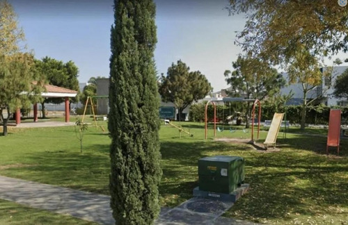 Venta De Casa En Lago Real Jg