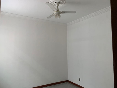 Apartamento Em Centro, Juiz De Fora/mg De 59m² 2 Quartos À Venda Por R$ 165.000,00 - Ap931429