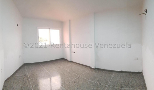 Imagen 8 de 11 de Se Vende Hermosa Casa En Coro 04122183505 Mary Davalillo