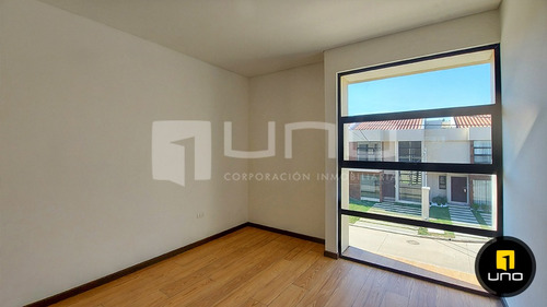Imagen 7 de 13 de Casa En Venta Zona Urubo Condominio Los Parques 3