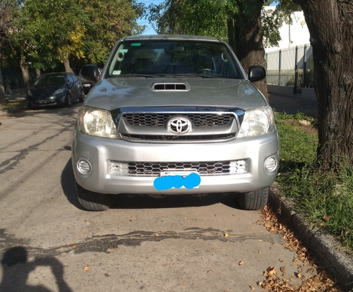 Imagen 6 de 8 de Toyota Hilux 3.0 Cd Sr I 171cv 4x4 2011