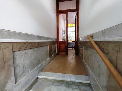Lote 8.66 X 21, En Inmejorable Zona!!!