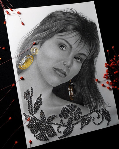Desenho Realista Sob Encomenda Tam:a4 (com 1 Pessoa)
