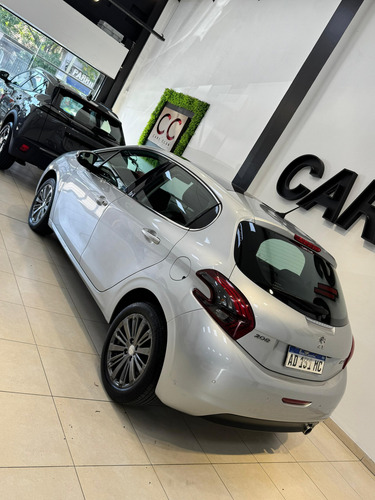 Peugeot 208 1.6 Feline