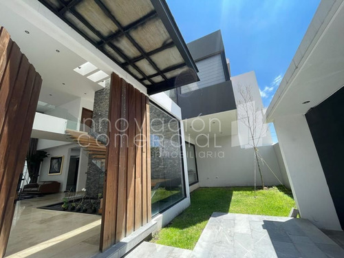 Casa En Venta En Pedregal De Vista Hermosa, Casa De Autor