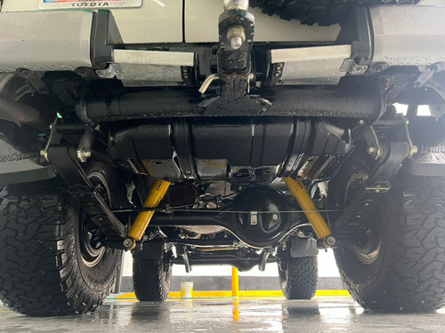 Imagen 15 de 15 de Toyota Macho Land Cruiser