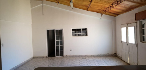 Imagen 27 de 30 de Alquilo Predio 6500 M2 Galpón 1900 M2 300 M2 Oficin Neuquen