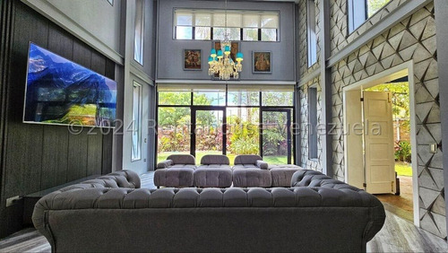 Impresionante Casa En Venta En La Floresta Vgi