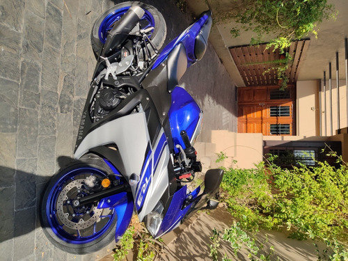 Yamaha R3
