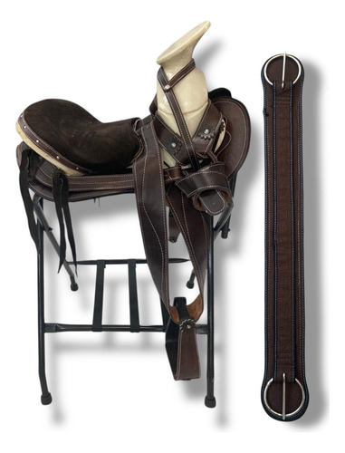 Montura Para Caballo De Cuero Cola De Pato Con Cincho Marrón Oscuro
