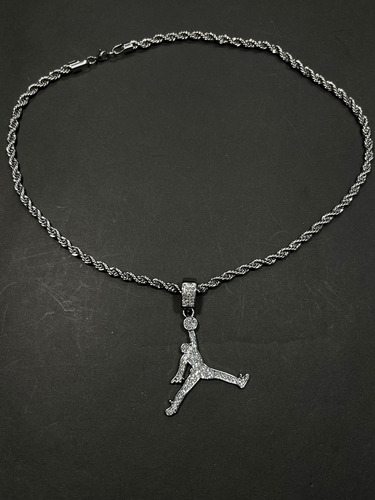 Cadena Collar Dije Jordan Acero Quirúrgico Inoxidable Plateado