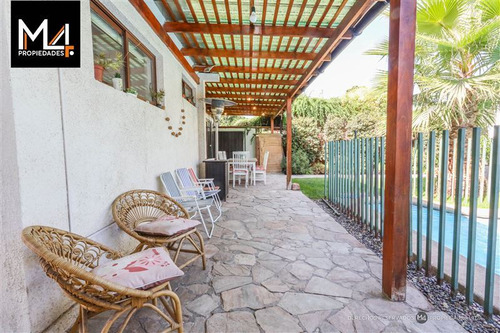 Casa En Venta En Ñuñoa
