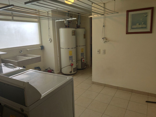 Departamento De 4 Rec. Con Hermosas Vistas. Lomas Country Cl