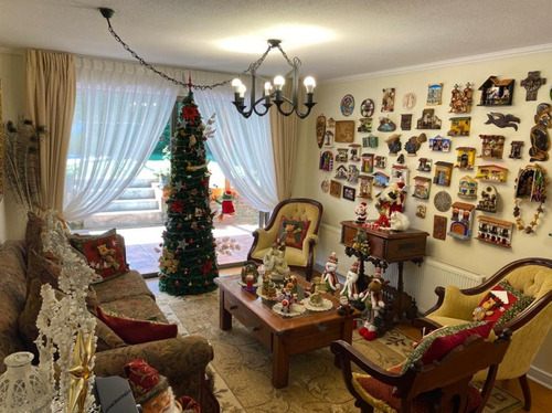 Amplia Casa En La Florida Altomacul: 5 Hab, 3 Baños, ¡ideal!