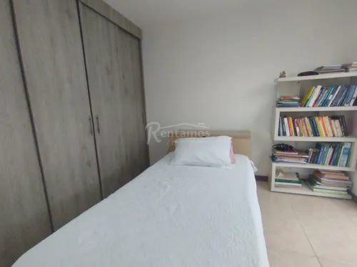Apartamento En Venta En Los Balsos. Cod V776103