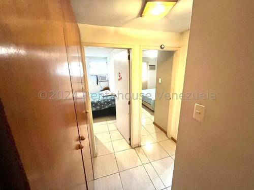 Excelente Apartamento. 25-11596