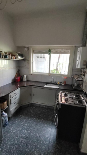 Casa Con Local En Venta