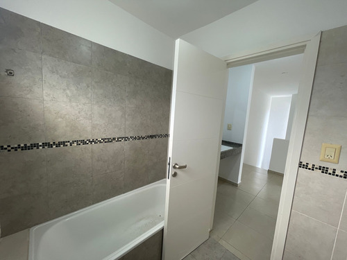 Villa Allende, Bancor Certificado, Duplex En Housing , Dos Dorm Dos Baños Cochera Patio