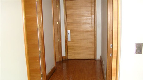 Imagen 8 de 15 de Oficina En Venta En Vitacura Sector Muy Exclusivo