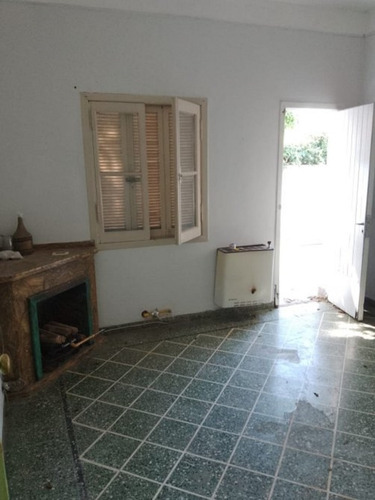 Casa En Alquiler A Pocas Cuadras Del Centro De Monte Grande!! (entrada Compartida) Juan De Garay 288