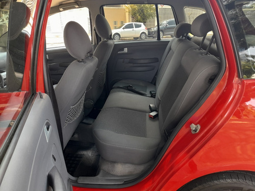 Imagem 9 de 13 de Volkswagen Spacefox Route 2010 Conservada