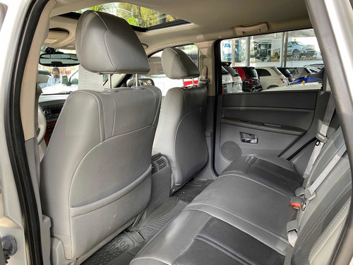 Imagen 11 de 12 de Jeep Grand Cherokee 2006 Limited V8 Power Tech 4x2 At