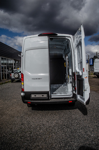 Ford Transit 2.2 Furgon Mediano 350m