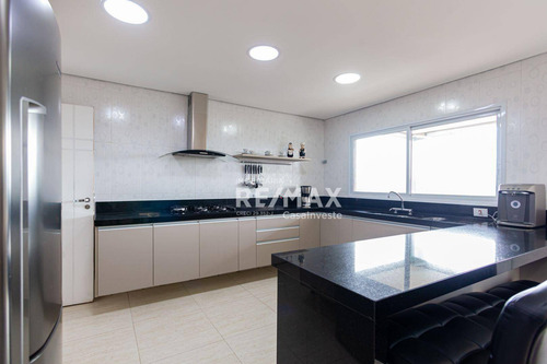 Imagem 26 de 30 de More Entre Alphaville E Granja Viana, Nessa Linda Casa Com 3 Suítes, Área Gourmet Com Piscina E Uma Vista Linda. - Ca0546