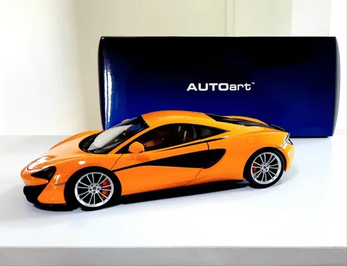 Miniatura Mclaren 570 S Orange/ Silver 1:18 Autoart | Parcelamento