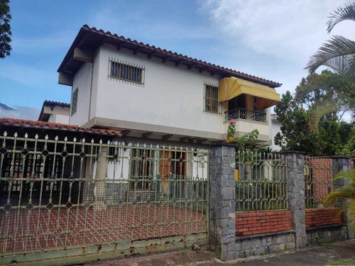 Imagen 2 de 23 de Bella Casa En Venta En Macaracuay En Calle Cerrada Pfmm