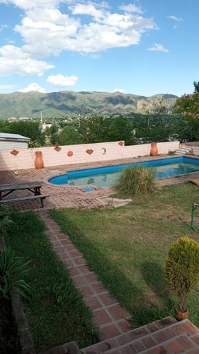 Imagen 1 de 8 de Complejo De Cabañas Para Hasta 6 Personas