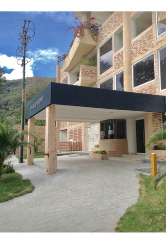 Imagen 3 de 14 de Assad Garden. Apartamento 3 Habitaciones + Den 3 Baños Y 1/2
