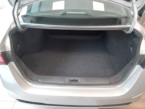Nissan Sentra 2.0 Advance Cvt