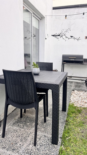 Juego 2 Sillas Harmony Jardín + Mesa 90x90 Simil Ratan Alejo Estructura Negro