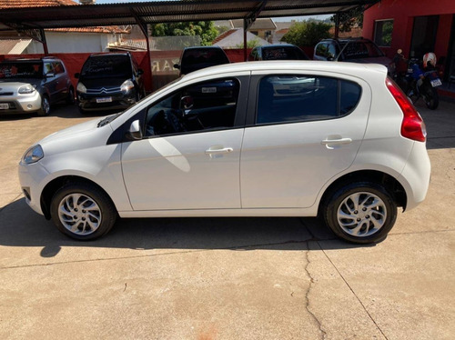 Imagem 4 de 12 de Fiat