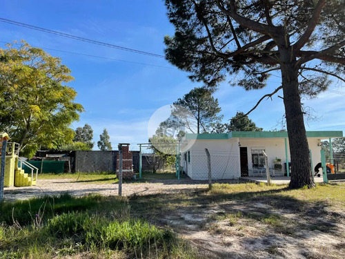 Venta De Casa Y Terreno En Parque Del Plata Norte
