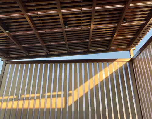 Cuadrado Pérgola Decorativo 2x2 Zeromadera (2 Pzas 1.5mts) Color Translucido