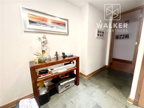 Departamento En Arriendo De 5 Dorm. En Las Condes