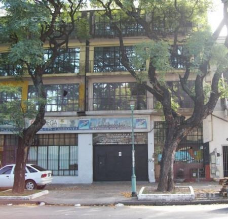 Imagen 2 de 2 de Local - Pompeya