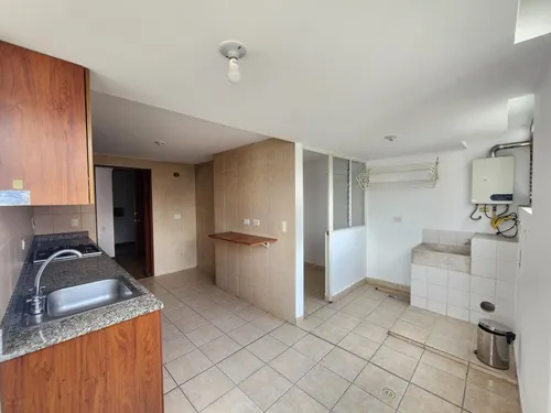 Apartamento En Venta En Los Balsos. Cod V11997