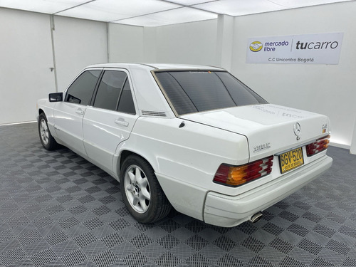 Imagen 7 de 25 de Mercedes Benz 190 E 2.6