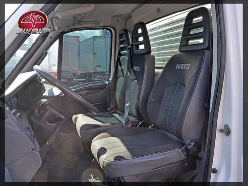 Imagem 14 de 14 de Iveco Daily 35s14 Com Baú Novo Para Carga Seca