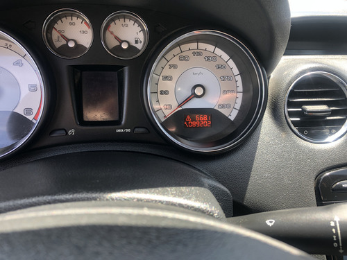 Peugeot 408 1.6 Allure Hdi 115cv
