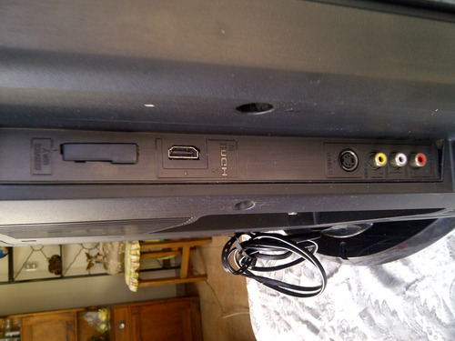 Televisor Sony 32 Pulgadas Usado Con Detalle En La Pantalla